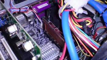 ファイル名: cpu-cool.jpg
ファイルサイズ: 21.1KB cpu-cool