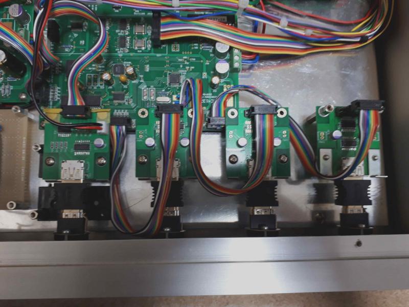 ファイル名: HDMI-OUT2.jpg
ファイルサイズ: 68.7KB HDMI-OUT2