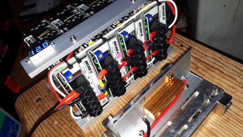 ファイル名: 48x3-12.jpg
ファイルサイズ: 79.6KB 48x3-12