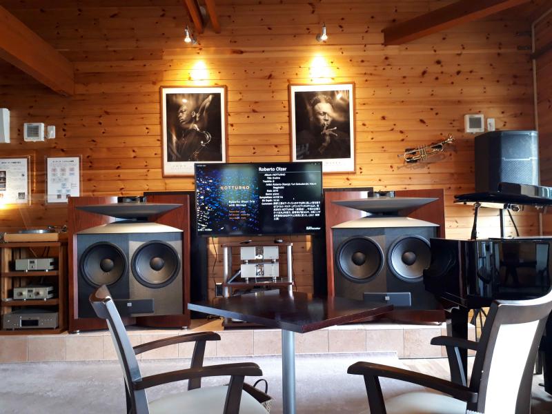 ファイル名: JAZZ.jpg
ファイルサイズ: 78KB JAZZ